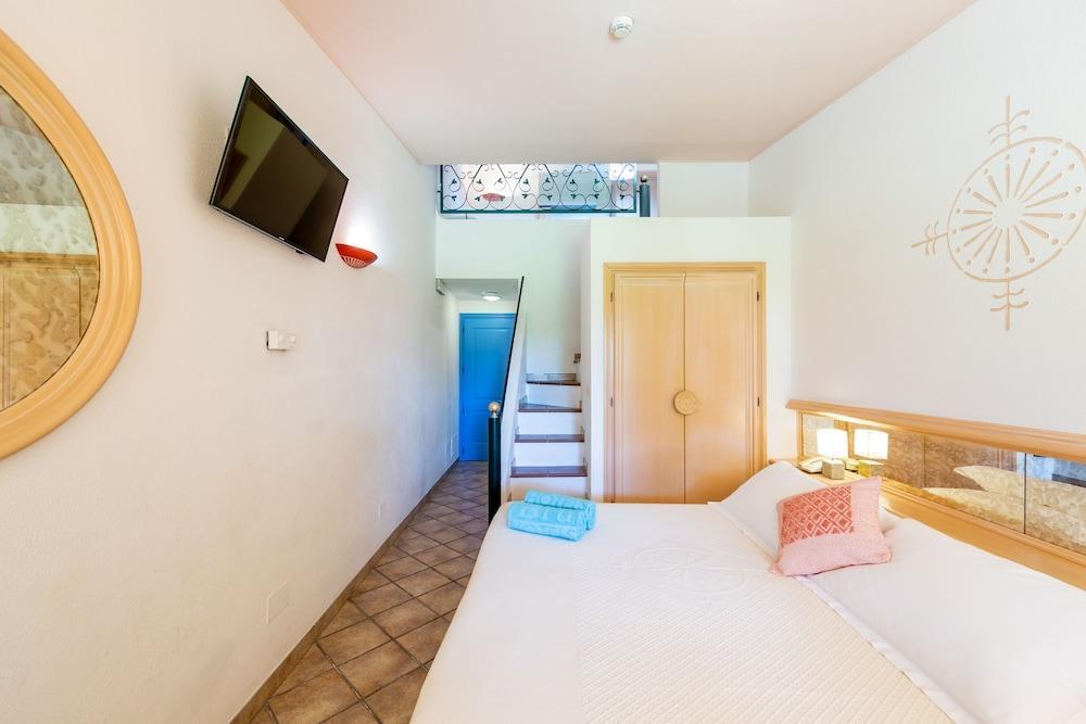 Sant'Elmo Beach Hotel Castiadas Exteriör bild
