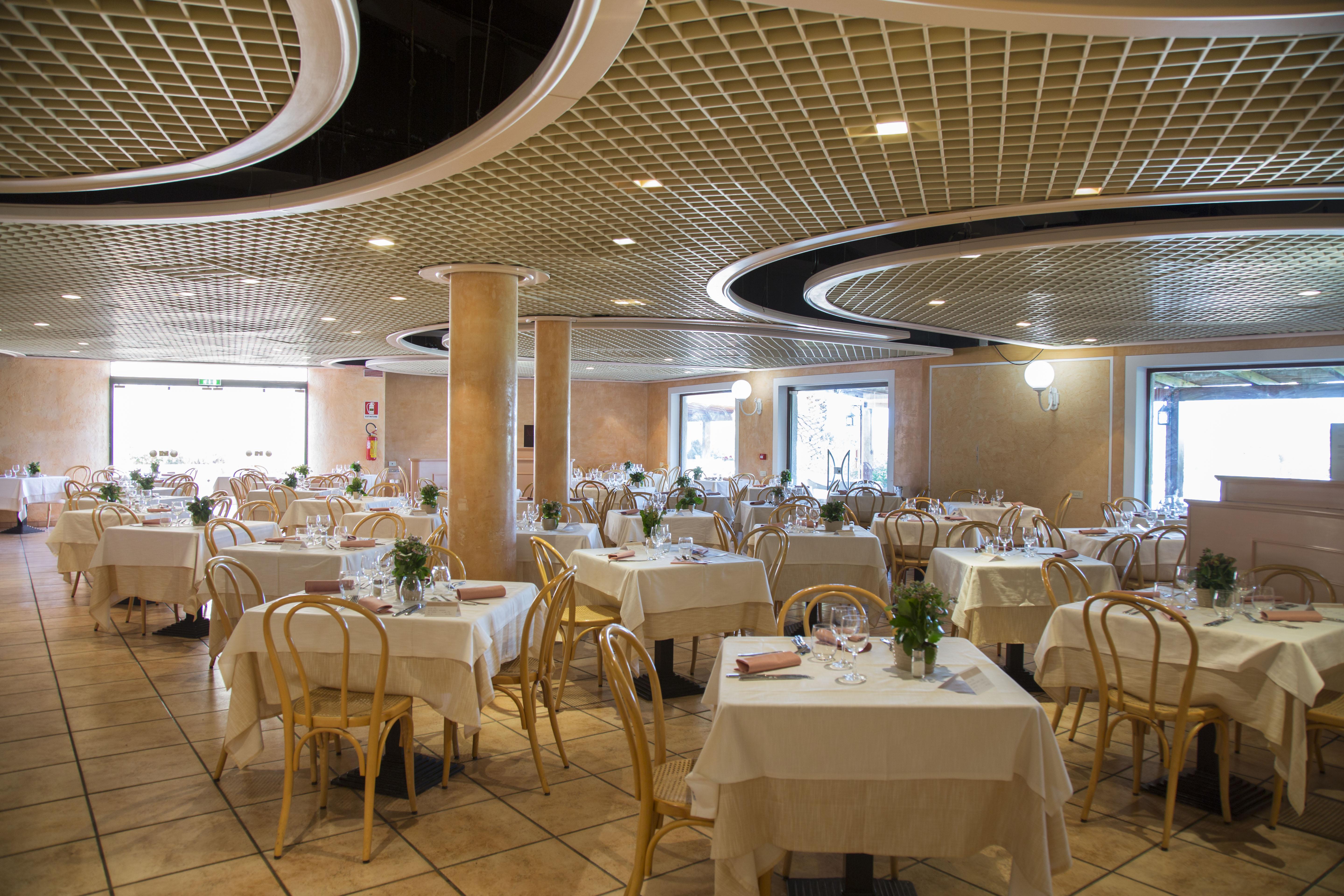 Sant'Elmo Beach Hotel Castiadas Exteriör bild