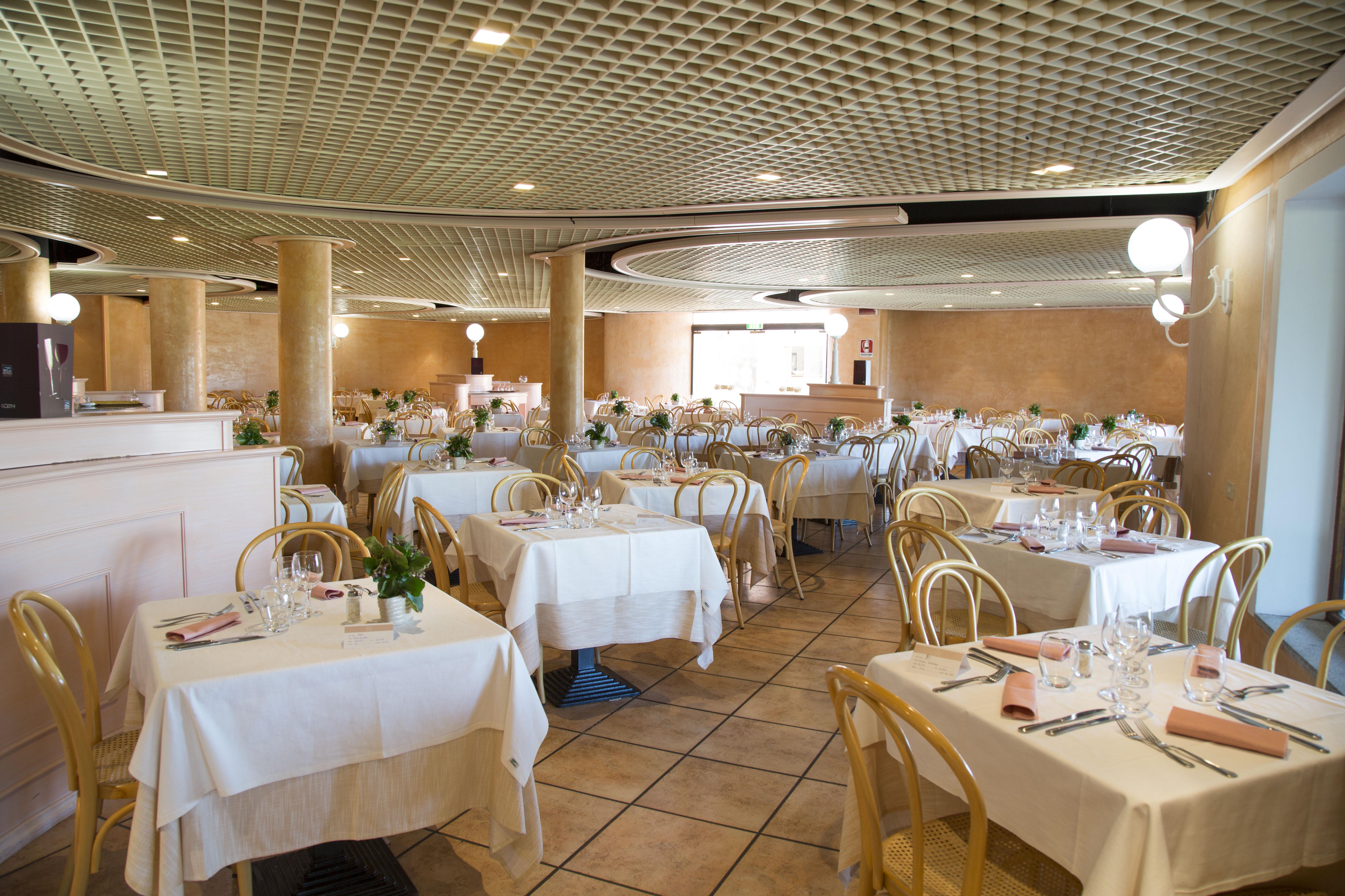 Sant'Elmo Beach Hotel Castiadas Exteriör bild