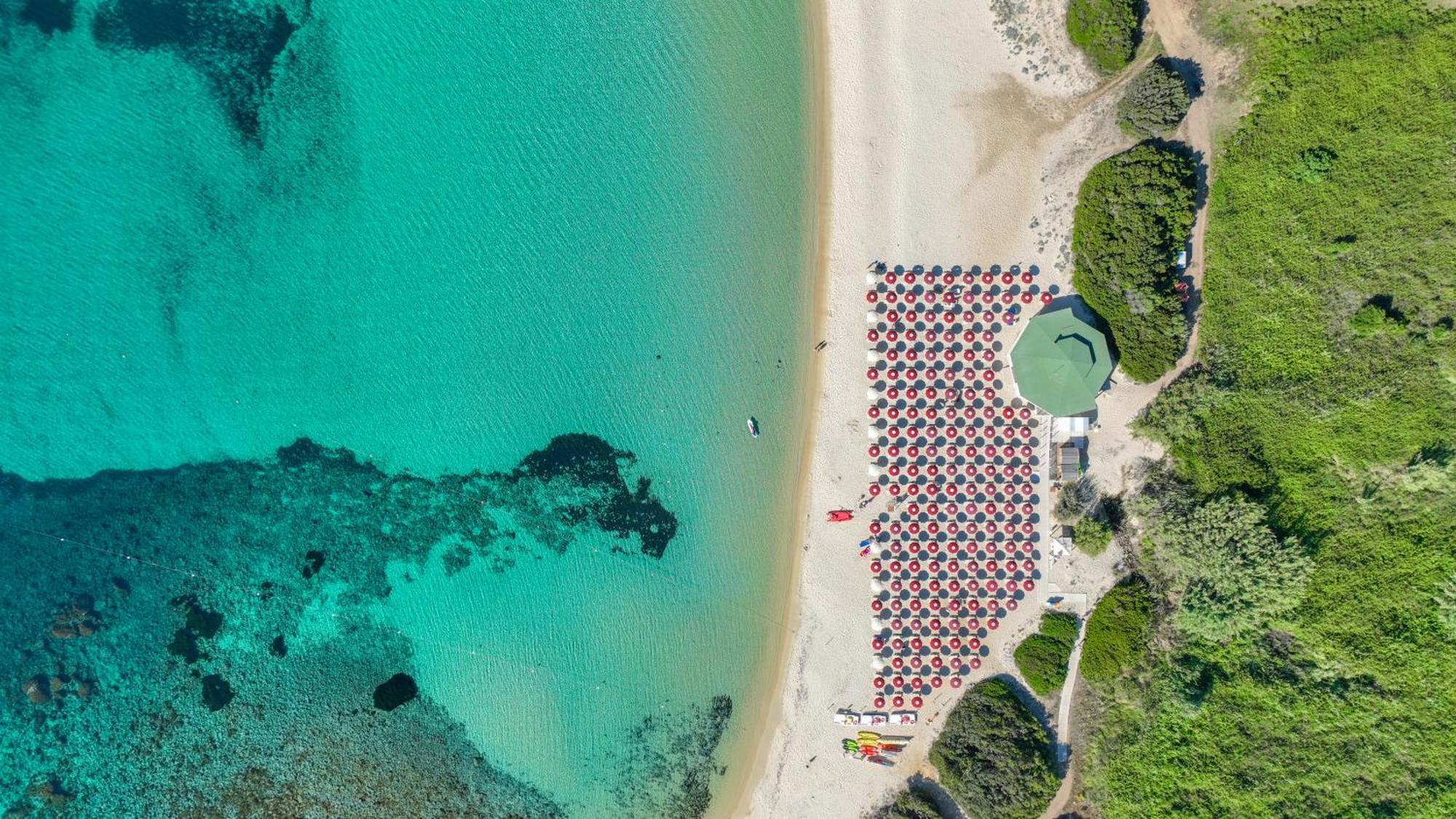 Sant'Elmo Beach Hotel Castiadas Exteriör bild