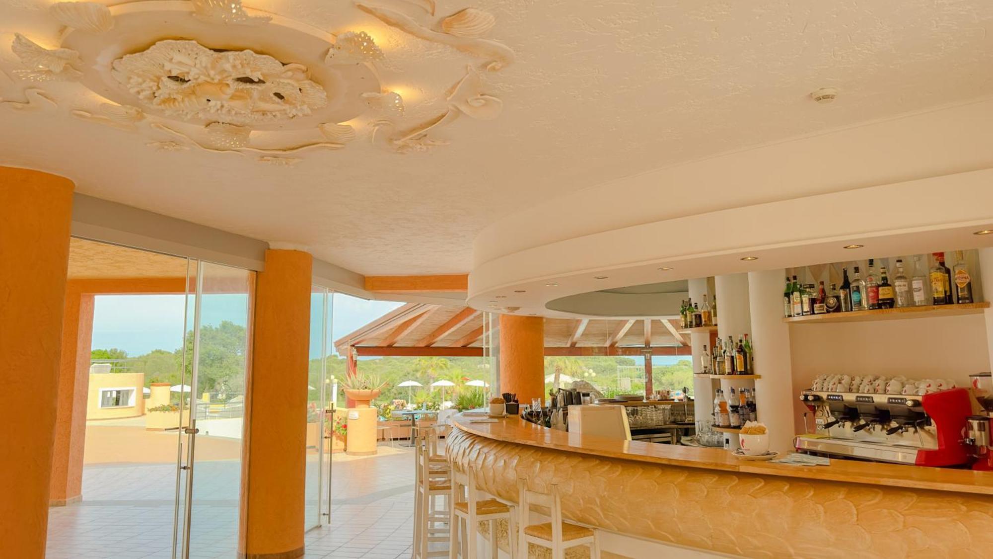 Sant'Elmo Beach Hotel Castiadas Exteriör bild