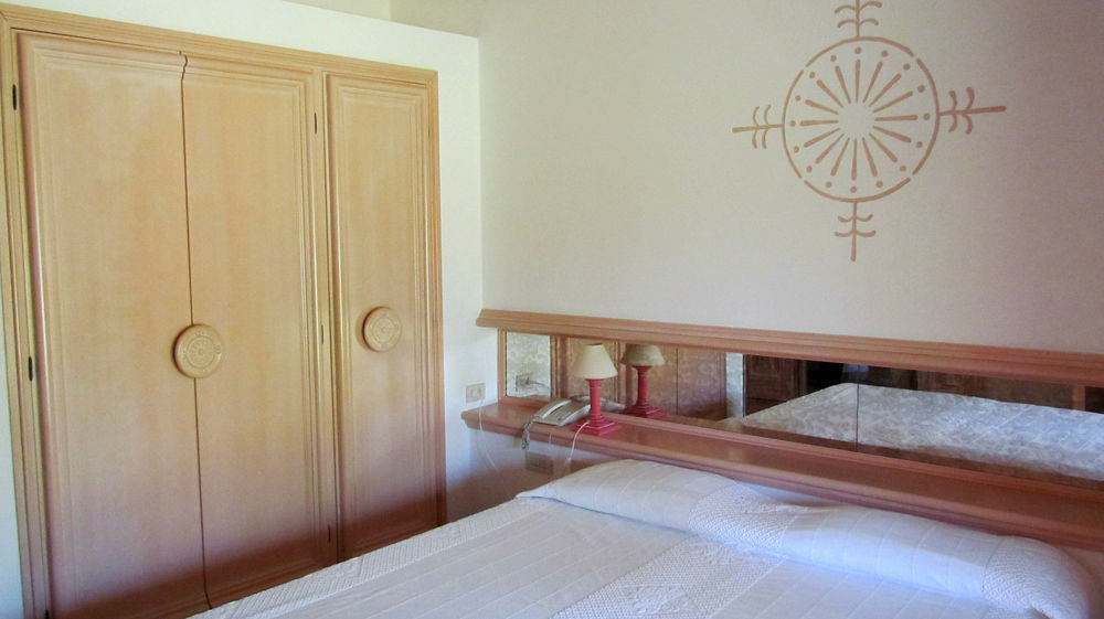 Sant'Elmo Beach Hotel Castiadas Exteriör bild