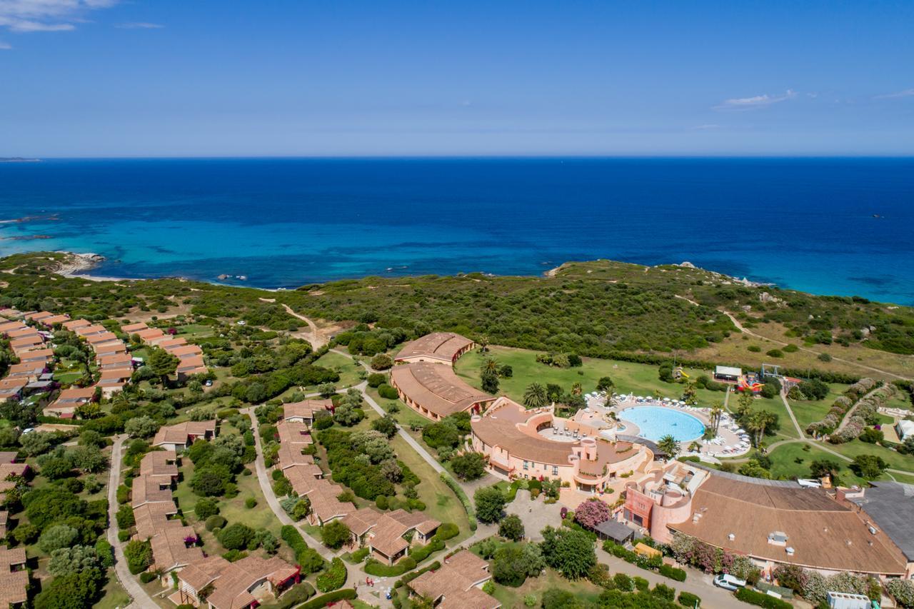 Sant'Elmo Beach Hotel Castiadas Exteriör bild