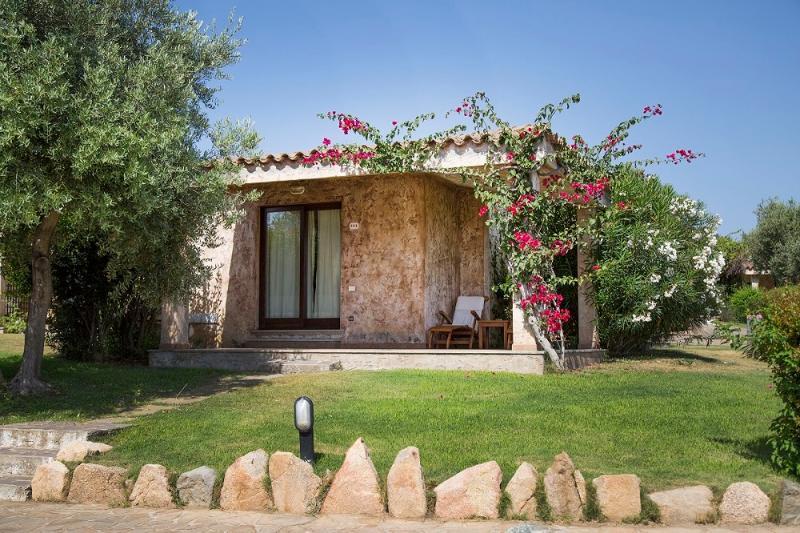 Sant'Elmo Beach Hotel Castiadas Exteriör bild