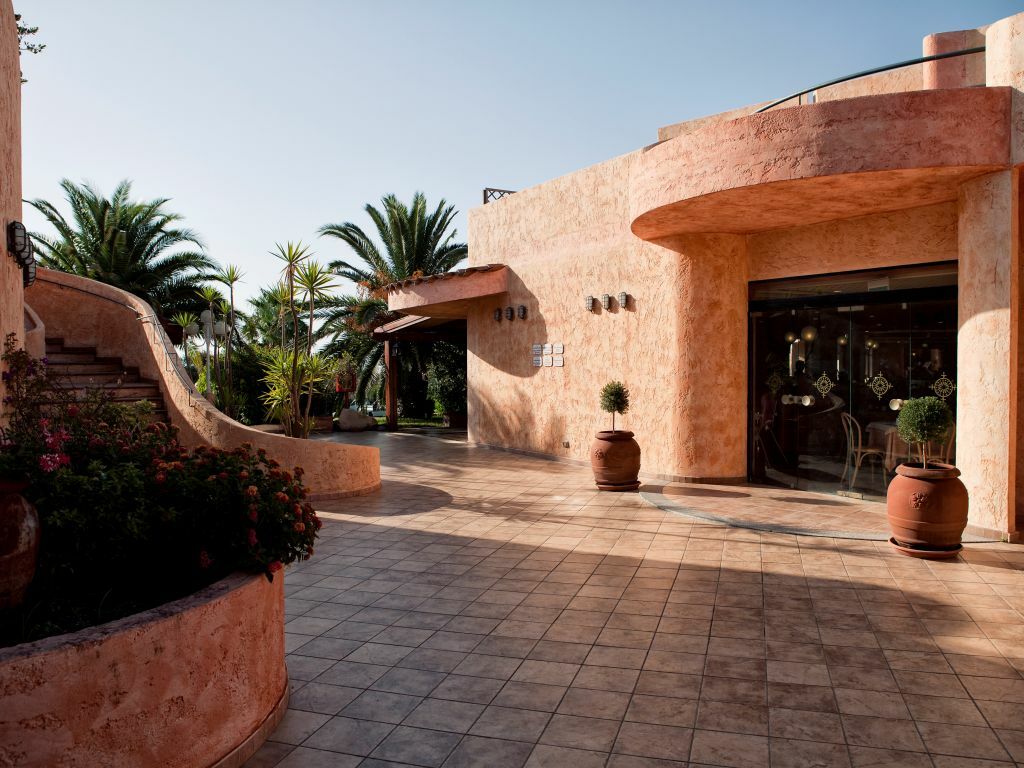 Sant'Elmo Beach Hotel Castiadas Exteriör bild