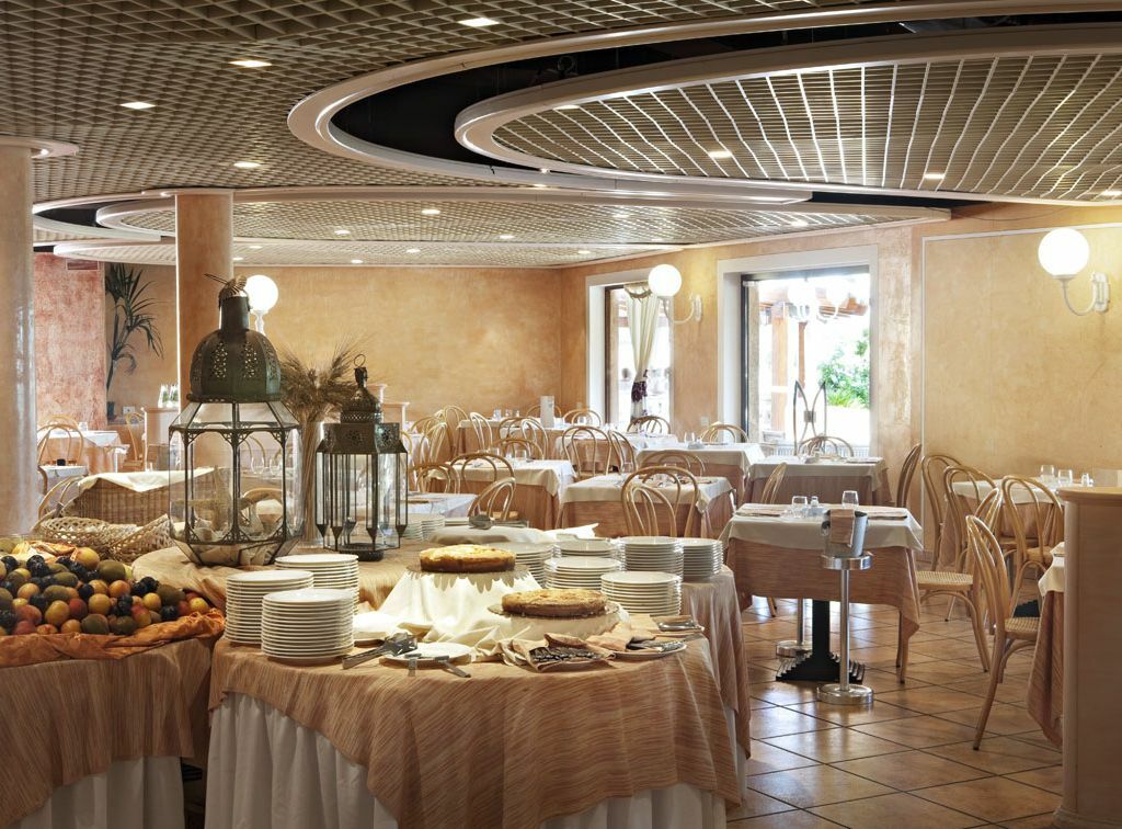 Sant'Elmo Beach Hotel Castiadas Exteriör bild